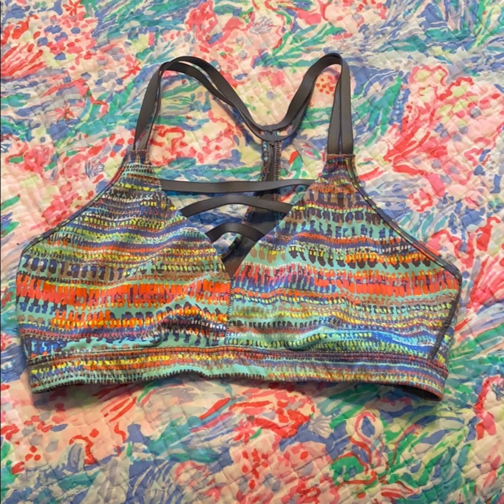VSX sports bra